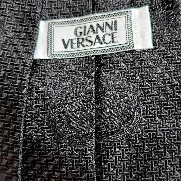 Versace Black Textured Silk Tie - Picture 3 of 3